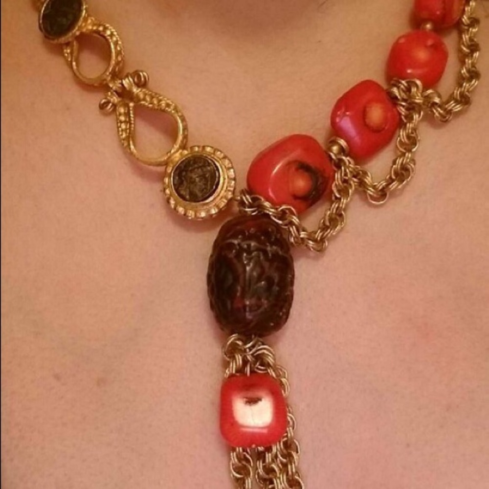 Beautiful asymmetrical 100% natural coral necklace